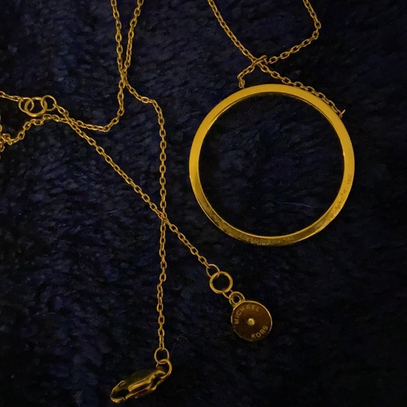 Mk necklace - Picture 2 of 3